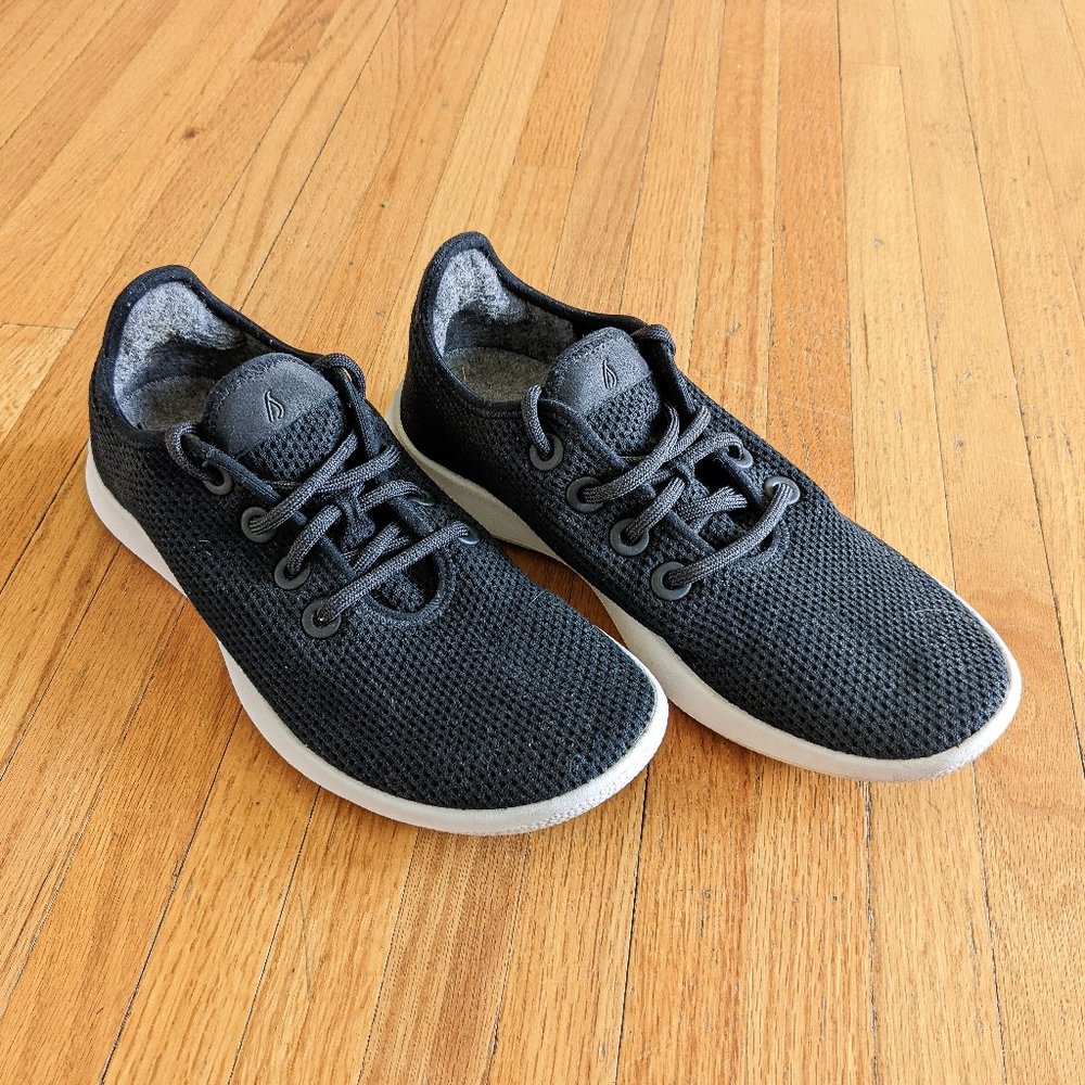 Allbirds Tree Runners Jet Black Shoes, Size 10